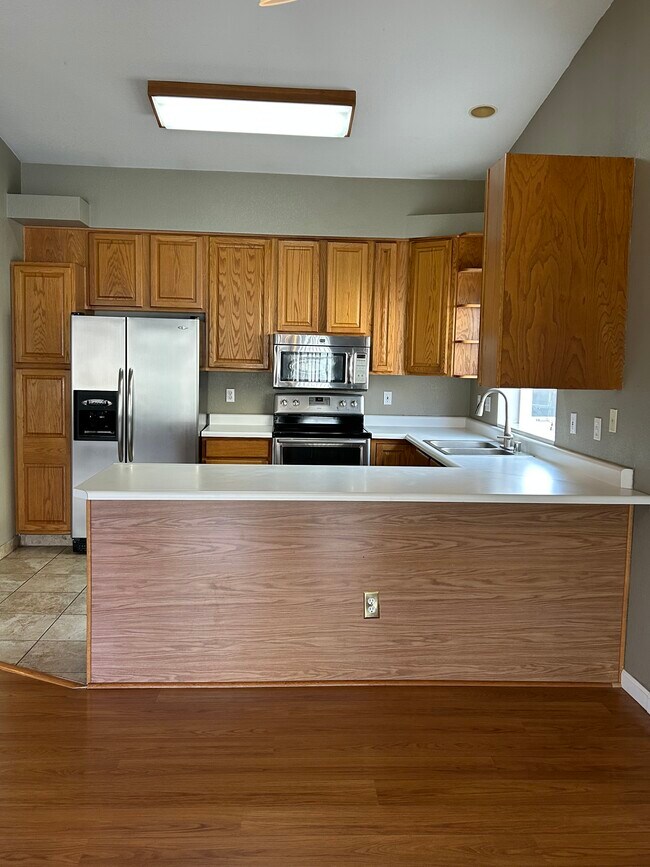 Building Photo - 2120 Keystone Ave