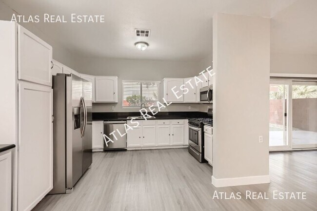 Building Photo - 6 WEEKS FREE RENT IF MOVED IN BY 9/30/2024...