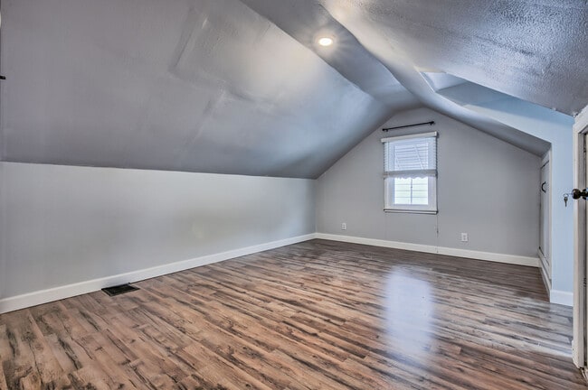 Building Photo - 470 Falstaff Rd