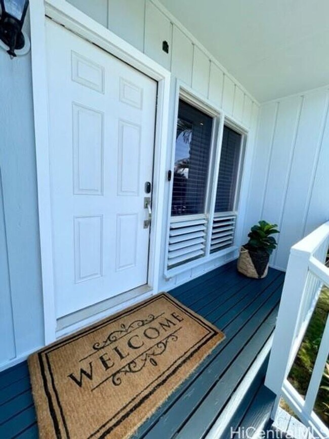 Foto del edificio - Split level townhome in Aiea! PET FRIENDLY!