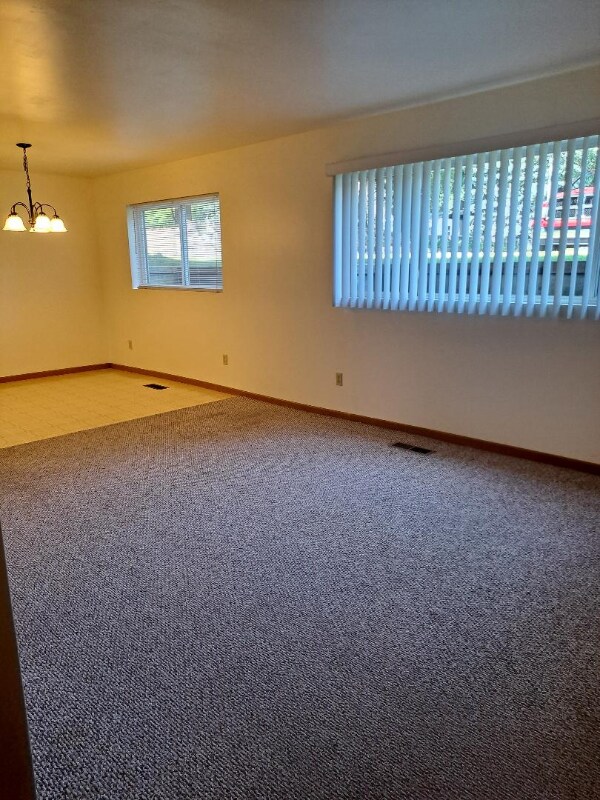 Foto del edificio - 5727 W Barton St