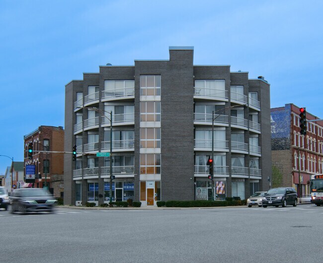 Building Photo - 2500 S Halsted St