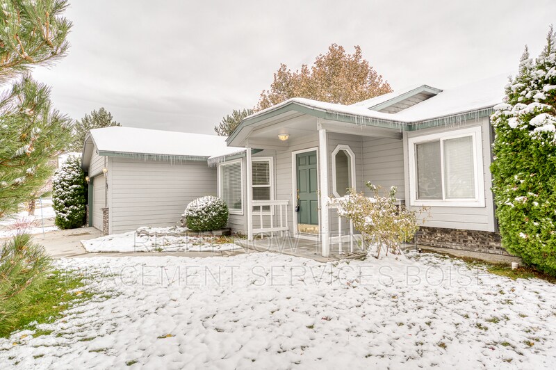 Primary Photo - 3731 E Anemone Ct