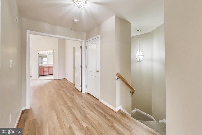 Building Photo - 22514 Airmont Woods Terrace