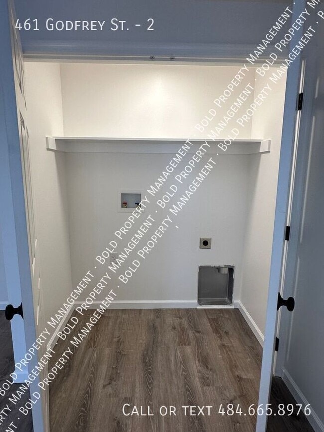 Foto del edificio - 461 Godfrey St