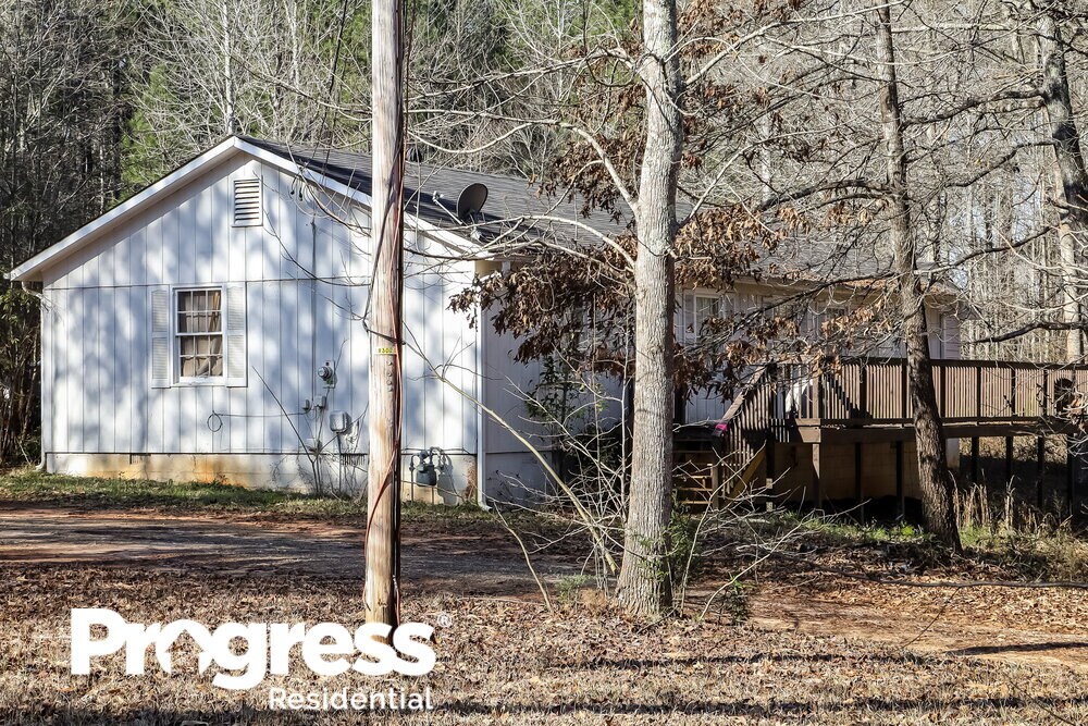 400 Robin Rd, Covington, GA 30016 House Rental in Covington, GA
