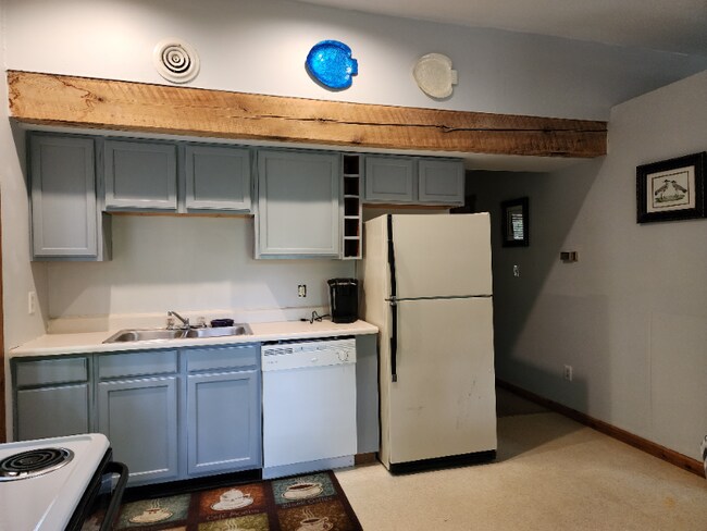 Building Photo - 26 Sabrina Dr