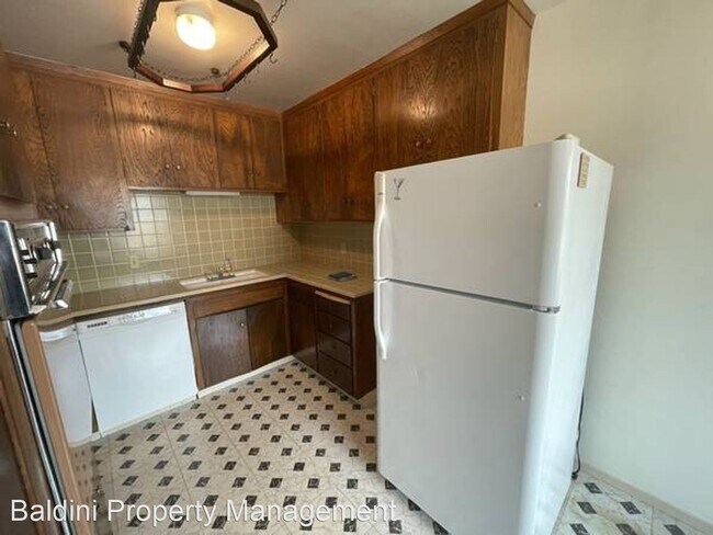 Building Photo - 2 br, 1 bath House - 1839 Alemany Blvd.