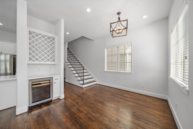 Building Photo - 2924 Leeland St