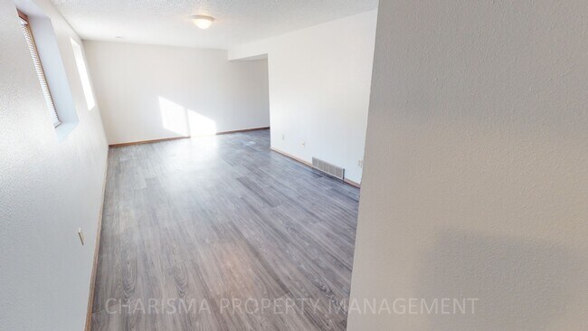 Foto del edificio - 1504 E Cedar St