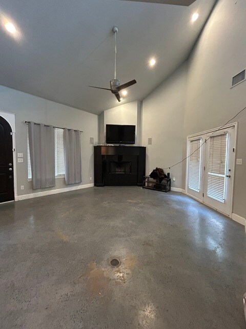 Building Photo - 2107 Glenna Goodacre Blvd
