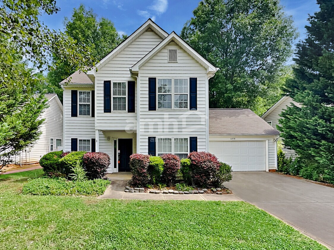 Foto principal - 6030 Shining Oak Ln