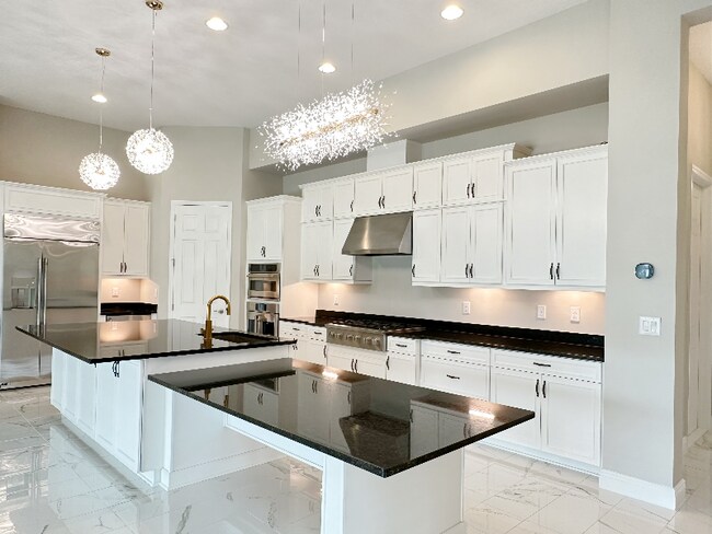 Foto del edificio - 10530 Meadowrun Dr
