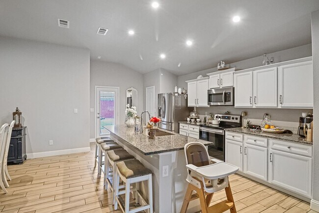 Foto del edificio - 1320 E 89th St