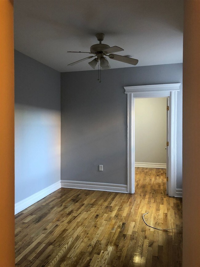 Foto del edificio - 6001 Harrison Pl