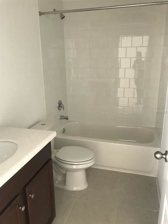 Foto del edificio - 6353 Hamlin Reserve Blvd