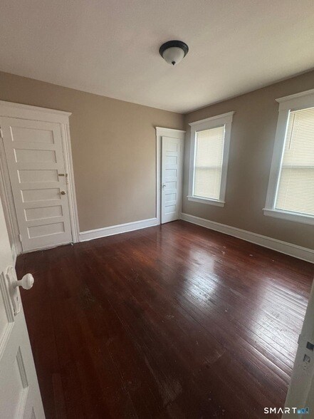 Building Photo - 1688 North Ave