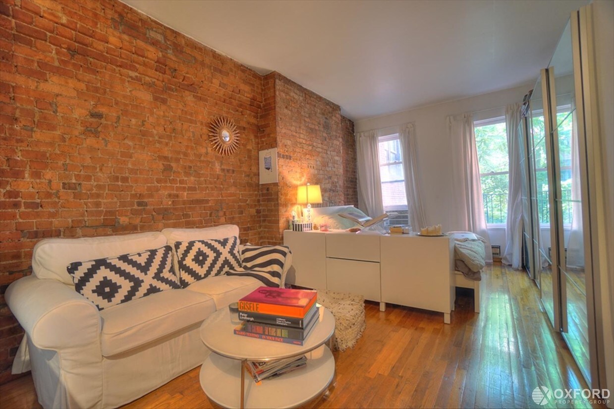 Foto principal - 123 West 3rd Street