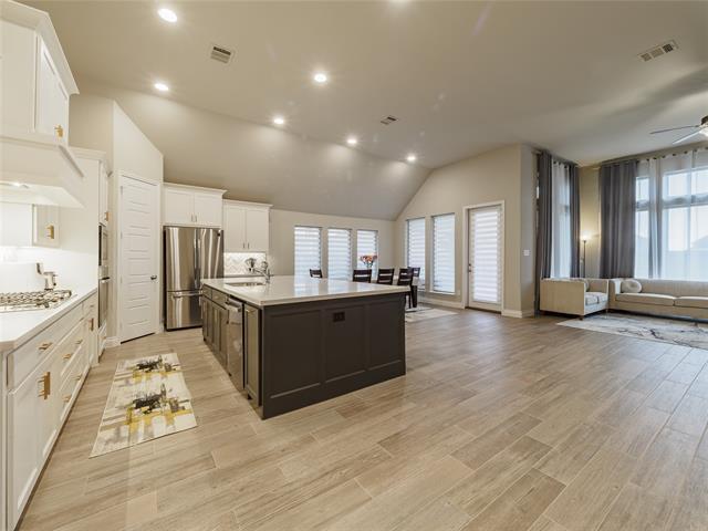 Foto del edificio - 317 Oak Hollow Way