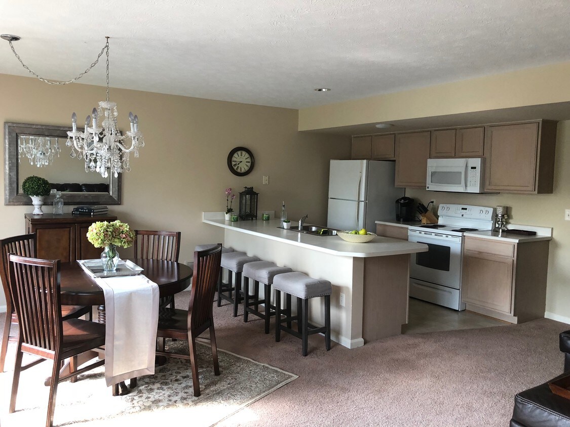 714 Royal Sunset Dr, ster, NY 14580 Townhome Rentals in ster NY