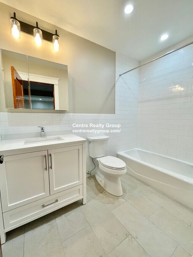 Foto del edificio - Brighton 4 Bed Available 9/1/25