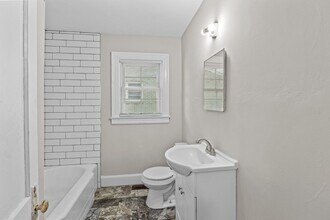 Building Photo - 1216 Branch St