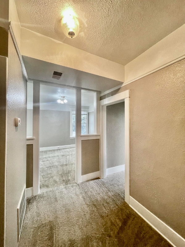 Building Photo - 816 S 8th St