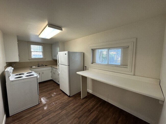 Foto del edificio - 3 Bed, 1 Bath Single Family Home w/ 1-Car ...