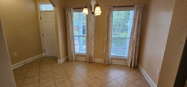 Building Photo - 181 Water Oaks Loop