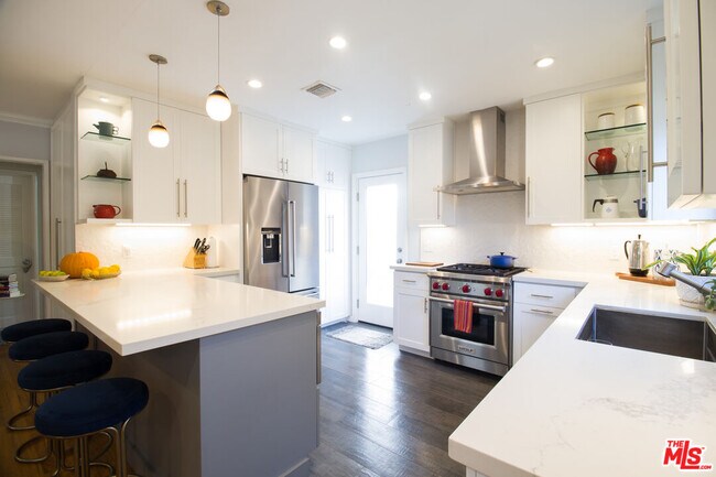 Foto del edificio - 4255 Michael Ave