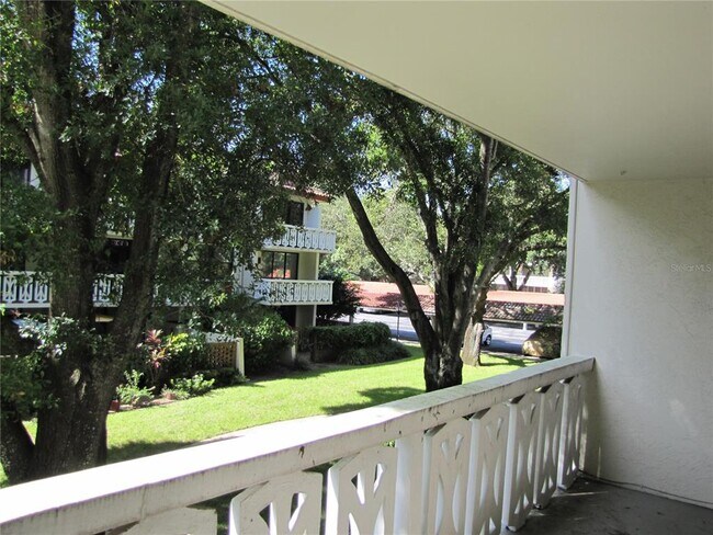 Foto del edificio - 2630 Pearce Dr