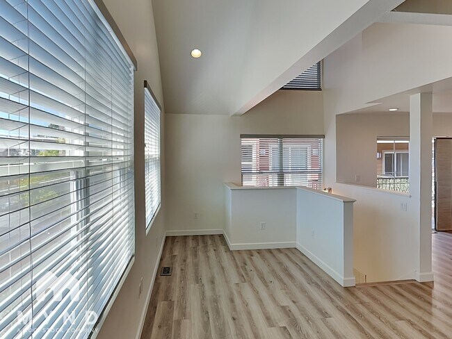 Foto del edificio - 512 Henry St