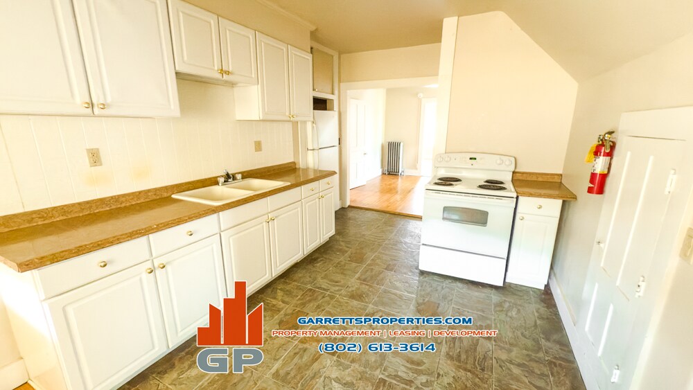 Foto principal - 386 N Main St