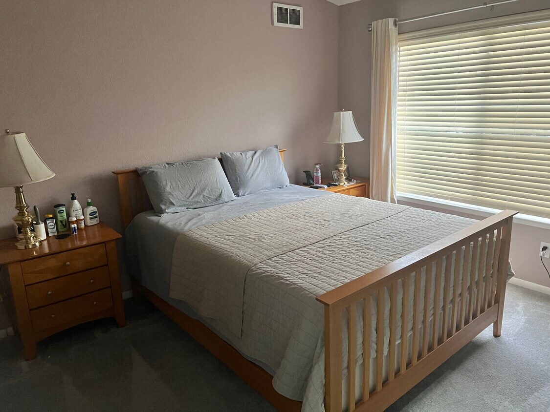 Foto principal - 1690 Civic Center Dr
