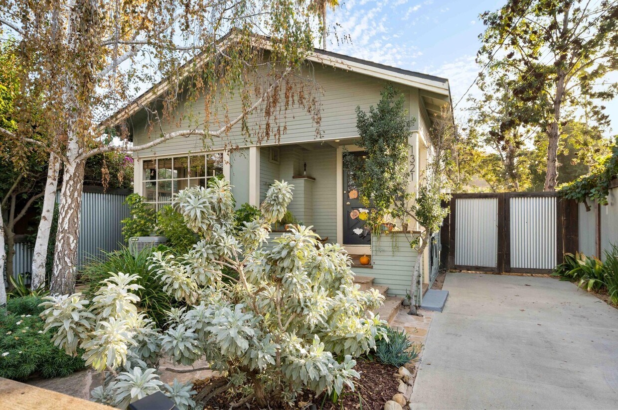 Foto principal - 1321 Chino St