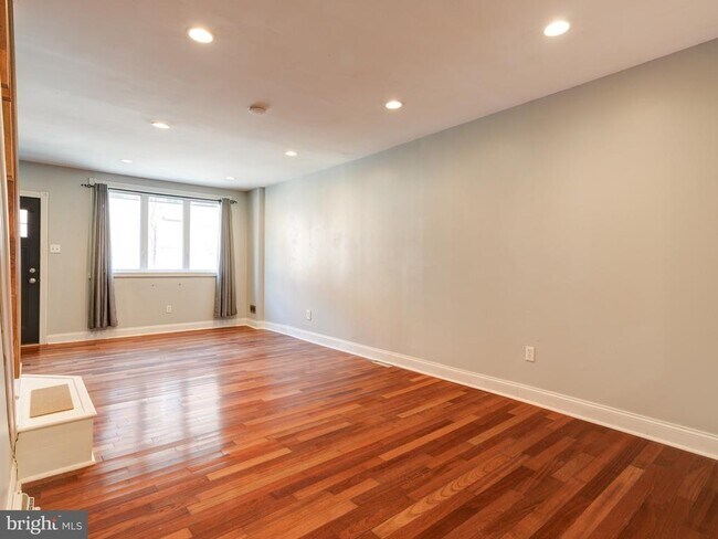 Foto del edificio - 3258 Livingston St