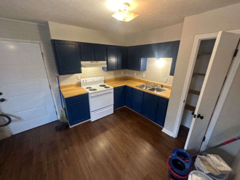 2213 Crutchfield Ln Unit 2, Morristown, TN 37814 Room for Rent in Morristown, TN