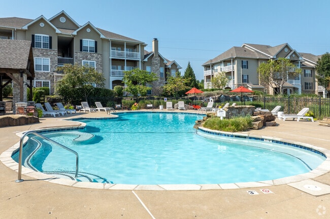 Pool - Boulders at Katy Trail