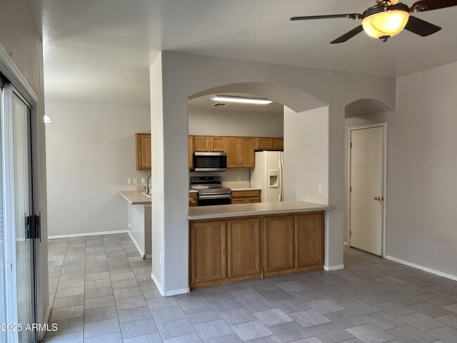 Foto del edificio - 4220 E Orchid Ln