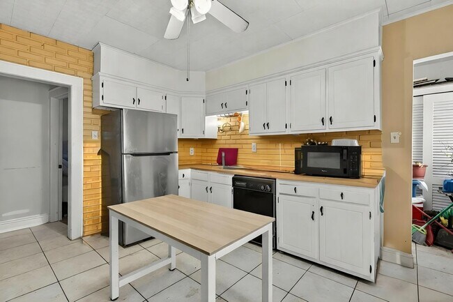 Foto del edificio - 1440 Wood Ave