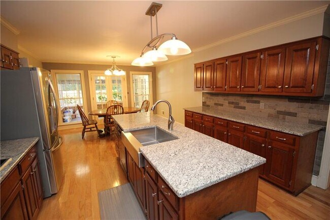 Building Photo - 11575 Mountain Laurel Dr