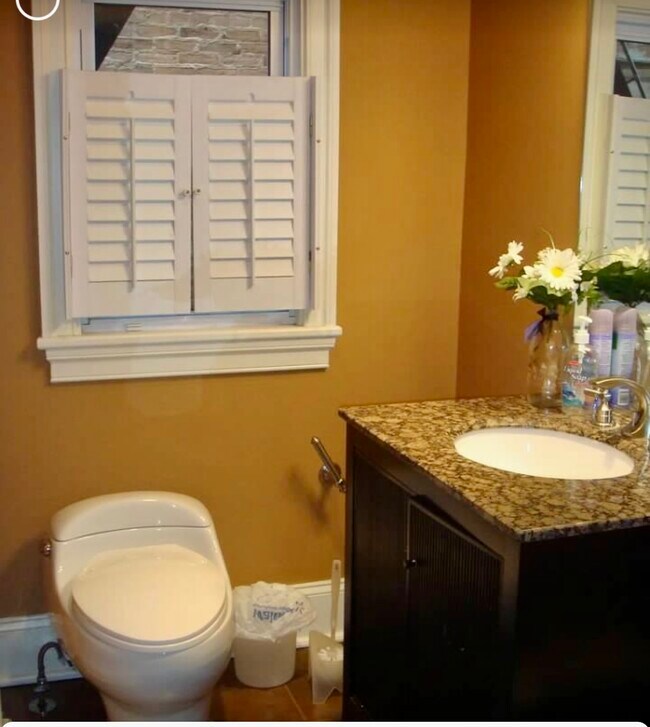 Powder room first floor - 832 Hollins St