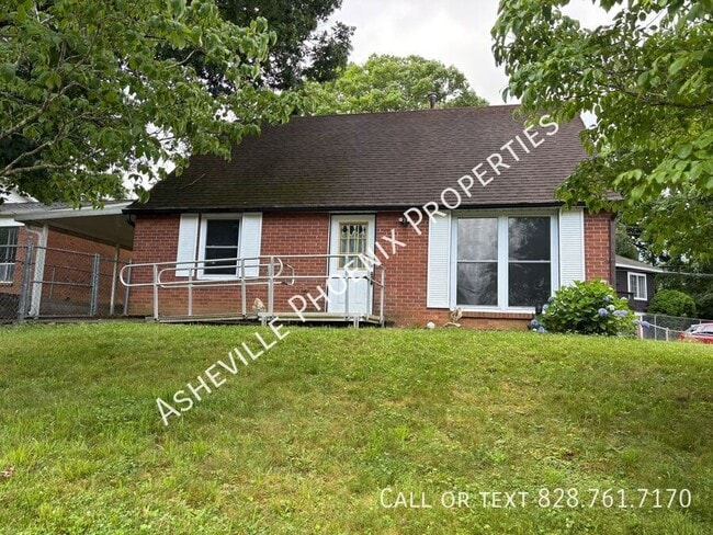 Building Photo - 18 Dogwood Ct