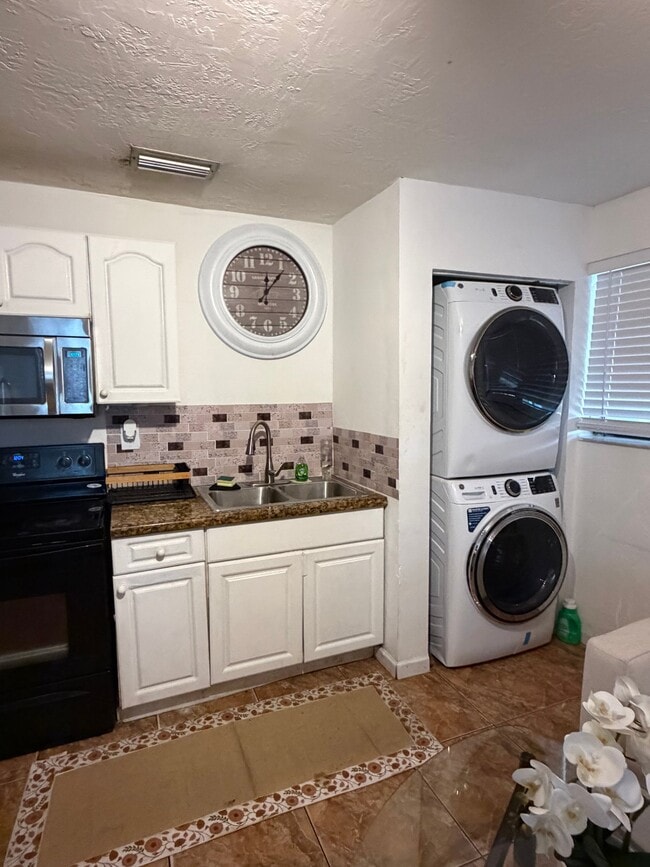 Foto del edificio - 3485 NW 205th St