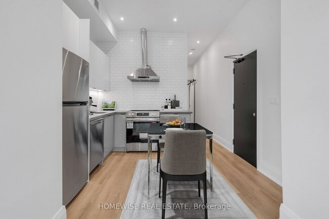Photo du bâtiment - 1542 King St W