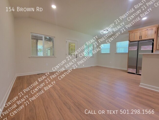 Building Photo - 154 Brown Rd