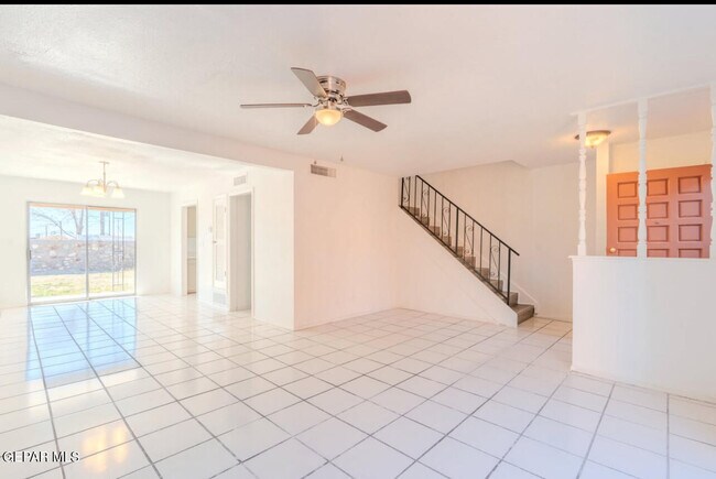 Foto del edificio - 226 Moon River St