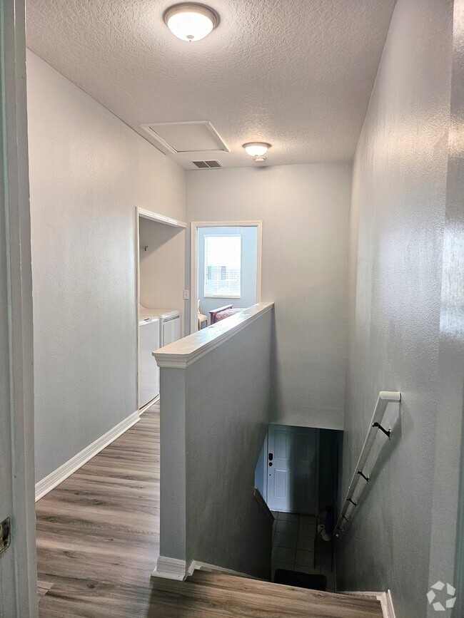 Building Photo - 10742 Savannah Wood Ct