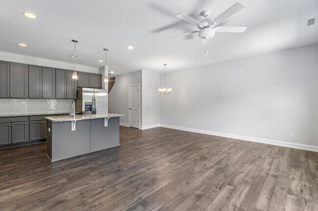 Foto del edificio - 416 Barrington Row Ave