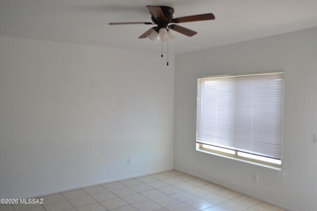 Foto del edificio - 1635 S Jefferson Ave